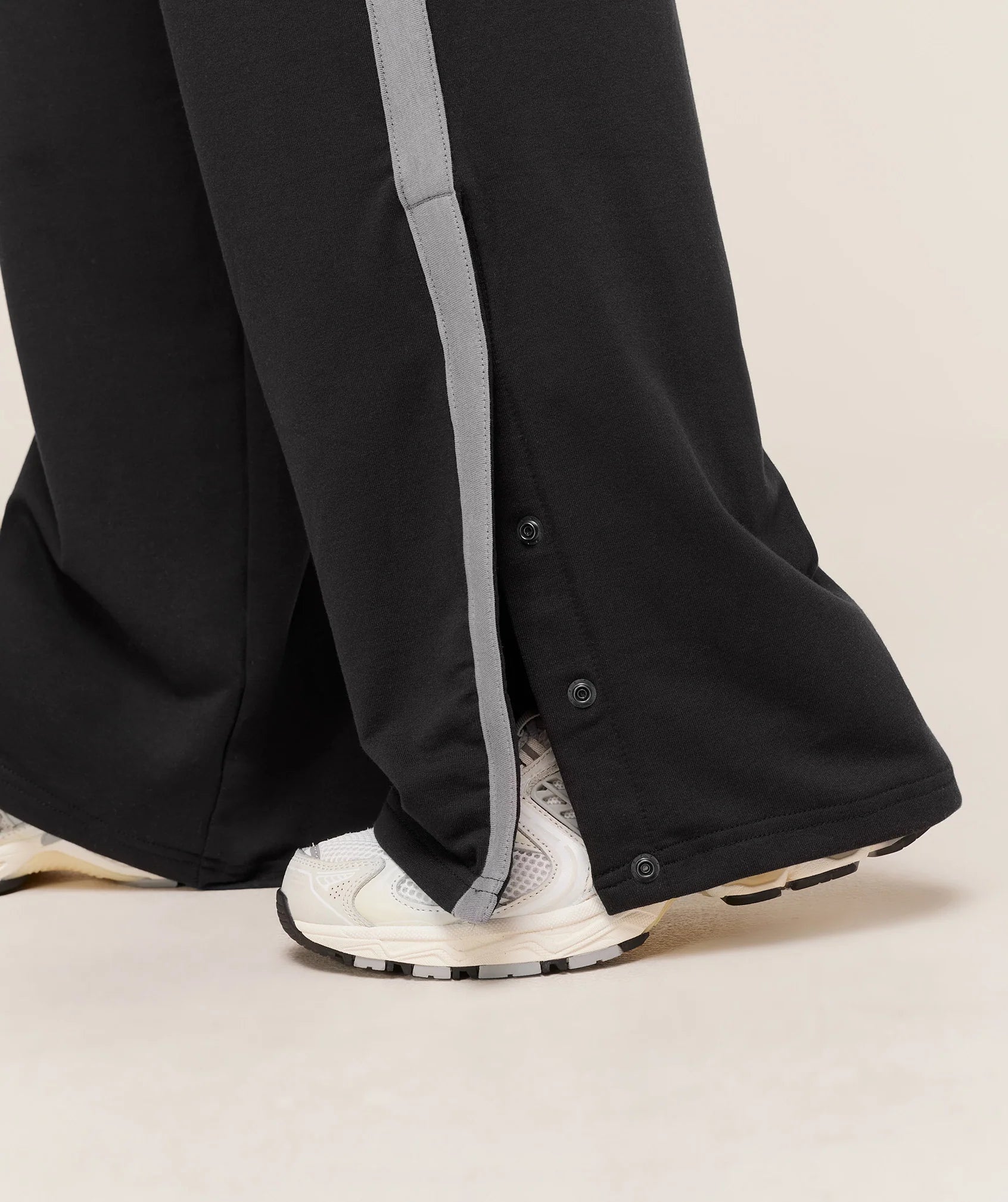 Retro Stripe Snap Pant